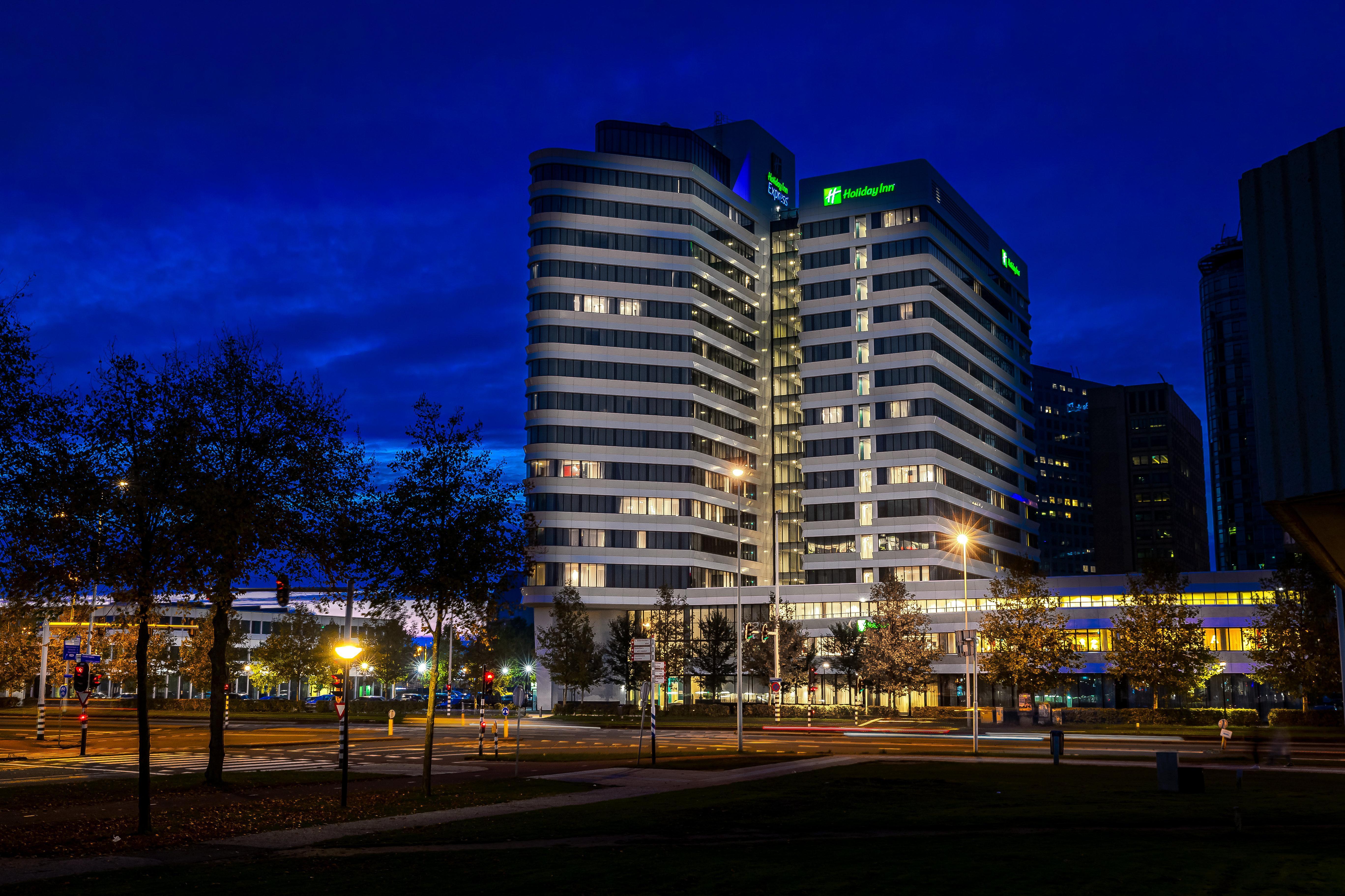 Holiday Inn Express Amsterdam Arena Towers, An Ihg Hotel Exterior foto